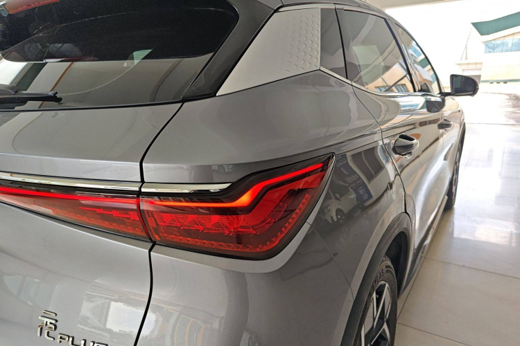 比亚迪 元PLUS 2022款 510KM 旗舰型车身外观9