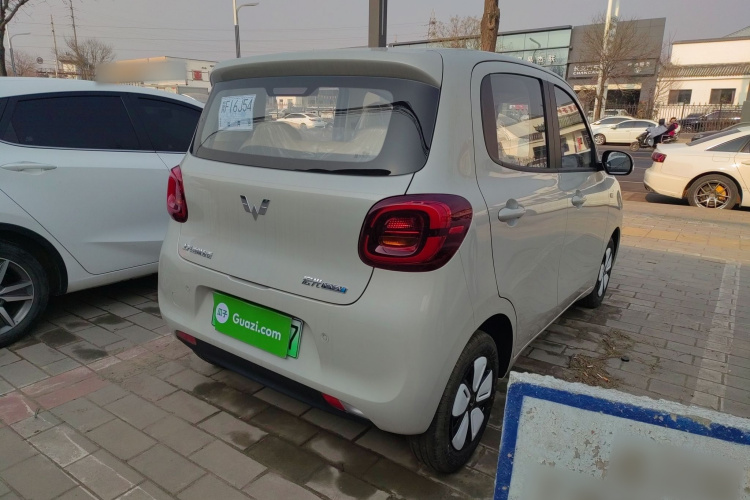 五菱汽车 宏光MINIEV 2025款 四门版 进阶款车身外观7