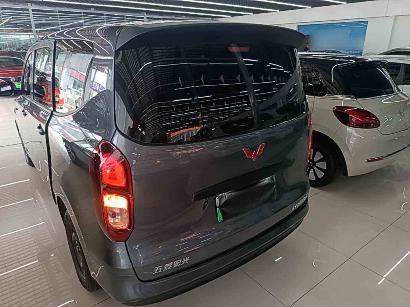 五菱汽车 五菱宏光新能源 2024款 纯电版 300KM 实用型(4)