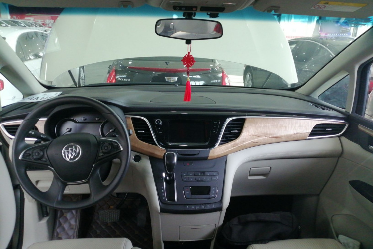 别克GL8 2018款 ES 28T 舒适型 国VI中控内饰7002