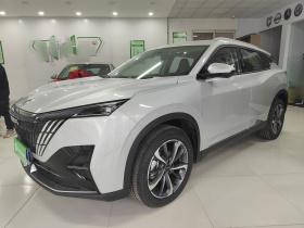 东风风神 皓瀚 2023款 1.5T 豪华版