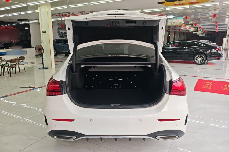 奔驰A级 2024款 A 200 L 时尚型机舱底盘23