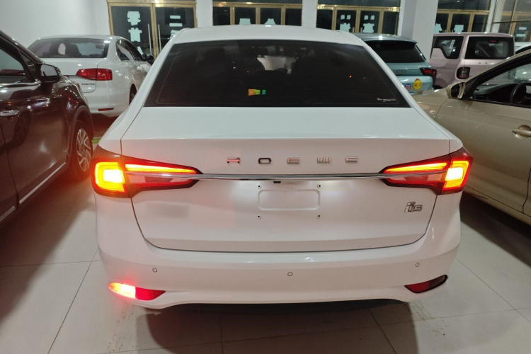 荣威i5 2019款 1.5L 自动4G互联领豪旗舰版车身外观6