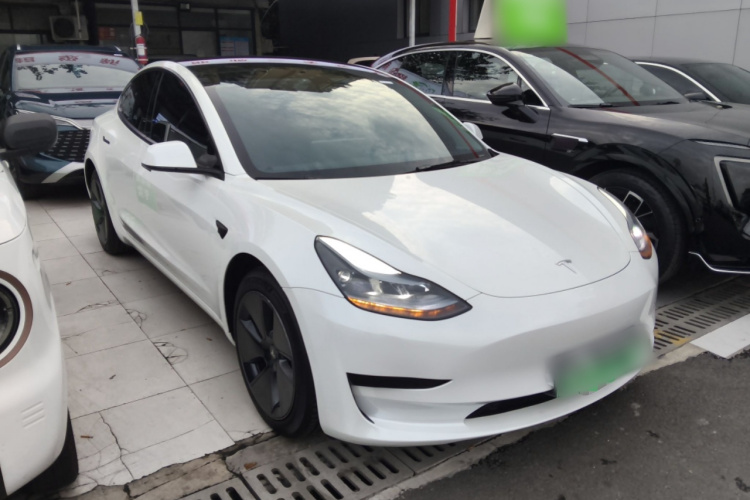特斯拉 Model 3 2022款 后轮驱动版车身外观3