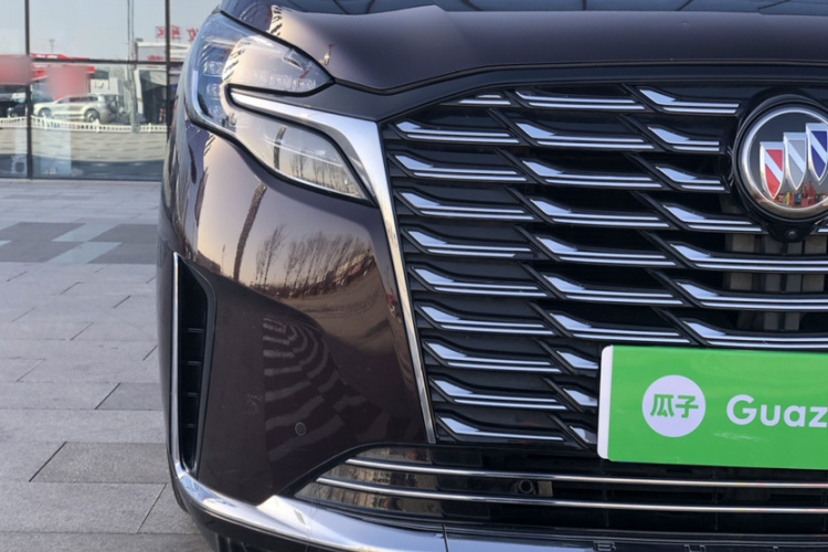 别克GL8 2023款 Avenir艾维亚 六座贤礼版车身外观6007