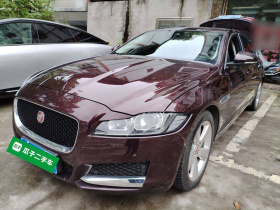 捷豹XFL 2018款 XFL 2.0T 200PS 精英版