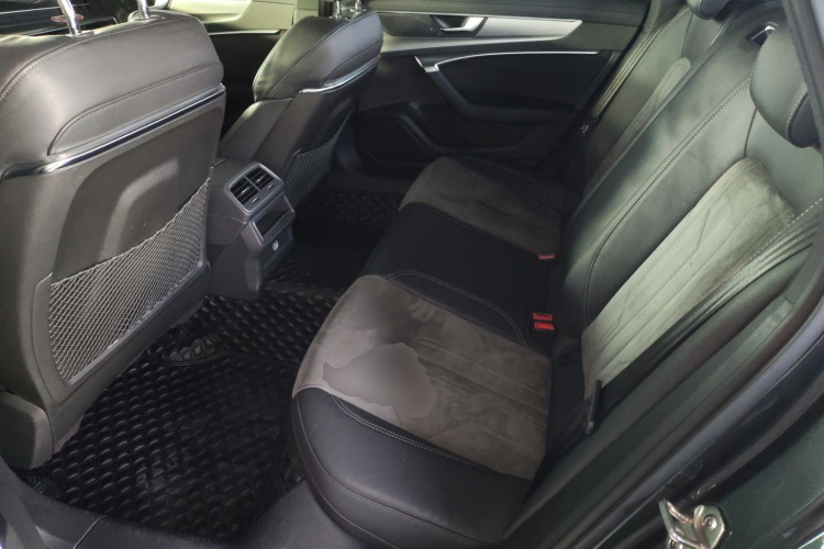 奥迪A6L 2019款 40 TFSI 豪华动感型中控内饰7004