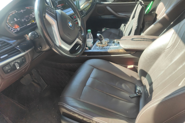 宝马X5(进口) 2017款 xDrive28i中控内饰19