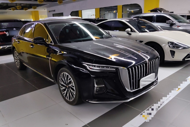 红旗H5 2023款 2.0T 自动智联旗畅版车身外观3