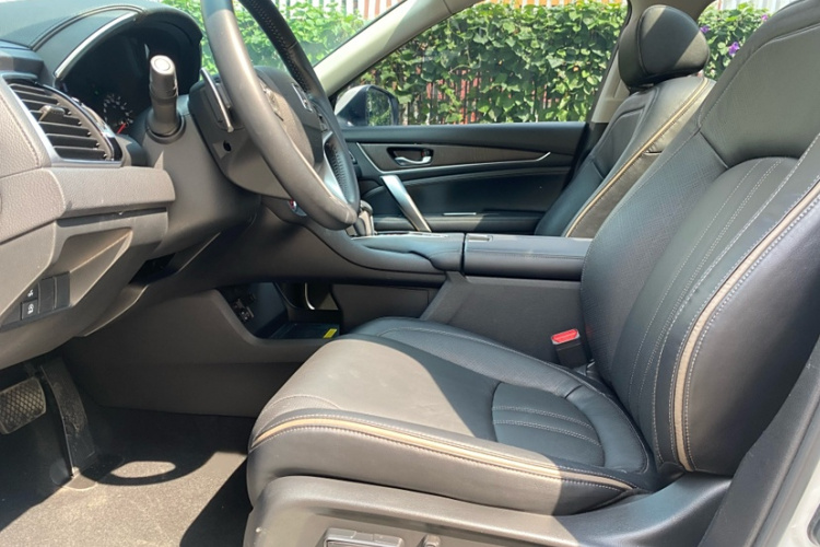 本田 冠道 2020款 240TURBO 两驱智享版中控内饰7005