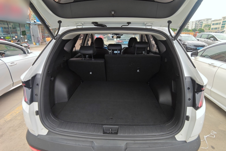 现代 2021款 途胜L 1.5T DCT LUX尊贵版局部细节23