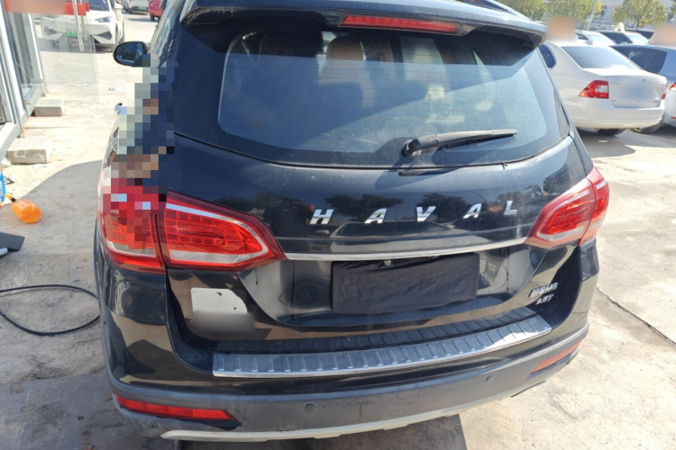 哈弗H6 2014款 运动版 1.5T 手动两驱精英型机舱底盘23