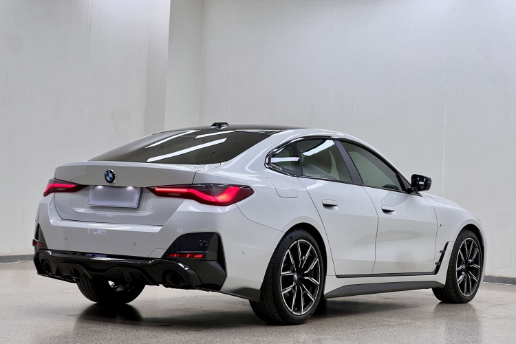 宝马4系 2022款 425i Gran Coupe M运动曜夜套装车身外观6004