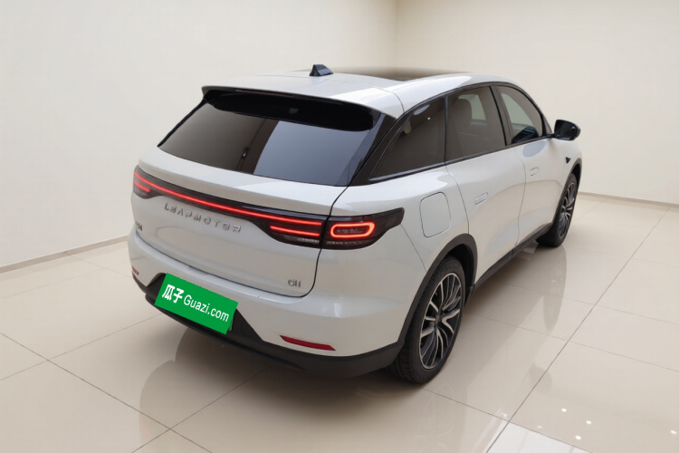 零跑汽车 零跑C11 2023款 增程 180舒享版车身外观7