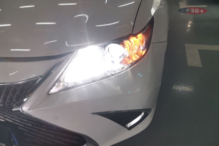 雷克萨斯ES 2014款 250 精英版局部细节36