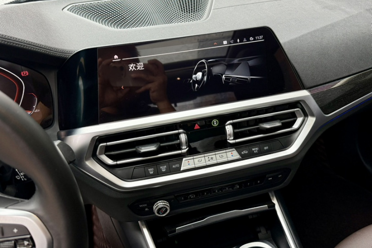 宝马3系 2021款 改款 325Li M运动套装中控内饰7001