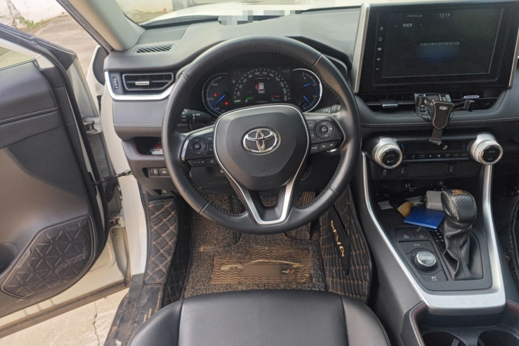 丰田 RAV4荣放 2020款 双擎 2.5L E-CVT四驱旗舰版中控内饰13