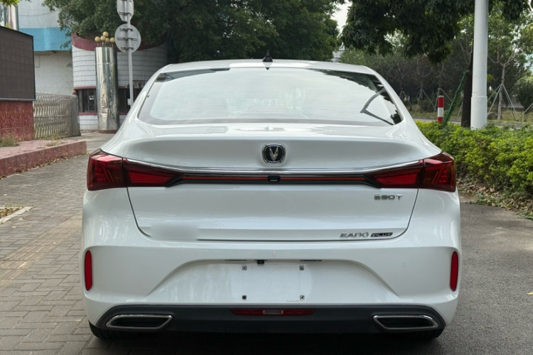 长安 逸动 2021款 PLUS 蓝鲸NE 1.4T GDI DCT旗舰型车身外观6002