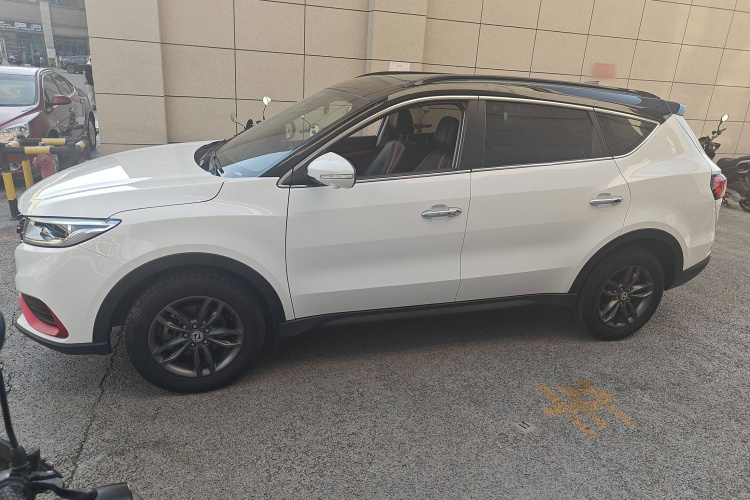 东风风光 风光580 2021款 改款 ☆星版 1.5T 自动豪华型车身外观4