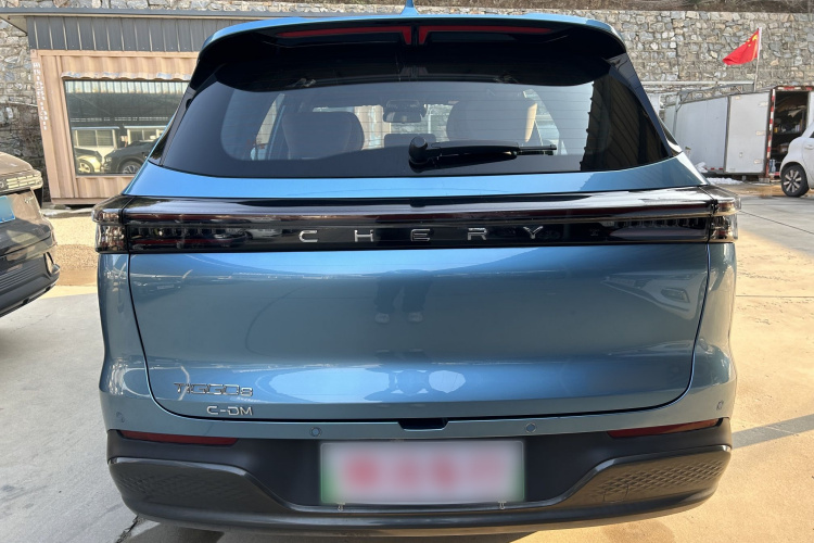 奇瑞 瑞虎8 PLUS C-DM 2025款 1.5T 116km 尊贵型 5座车身外观6004