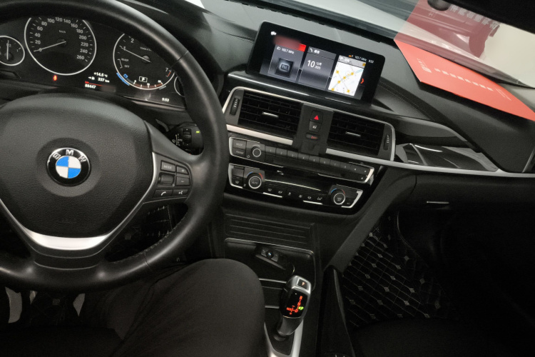 宝马3系 2019款 320Li 时尚型中控内饰7002