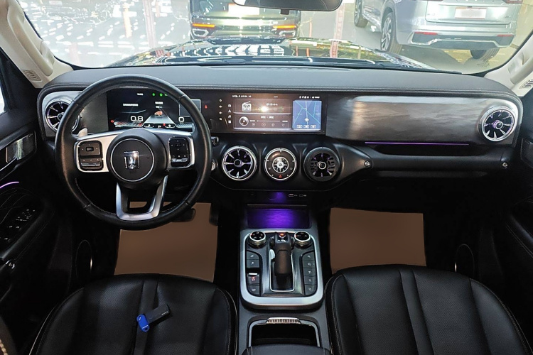 坦克300 2021款 越野版 2.0T 征服者中控内饰7002