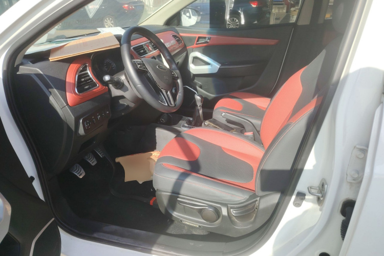 江汽集团 瑞风S2 2018款 智驱版 1.5L 手动豪华智能型局部细节19