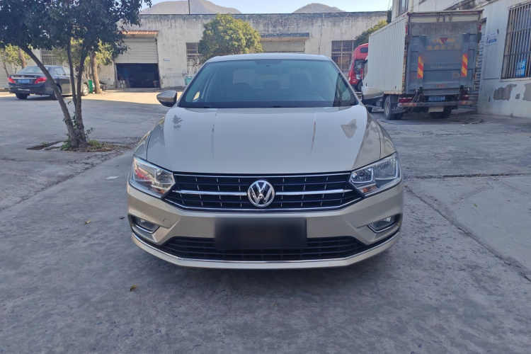 大众 宝来 2018款 1.5L 自动舒适型车身外观2