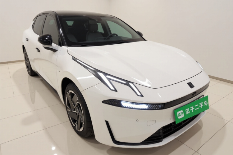 领克07 2024款 EM-P 126长续航 Pro车身外观3