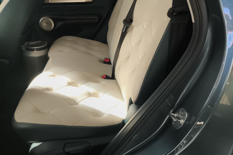 宝骏云朵 2023款 460 Pro中控内饰7004