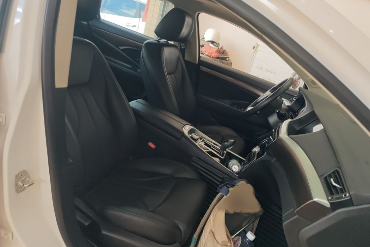 吉利汽车 博瑞 2017款 2.4L 尊尚型局部细节41