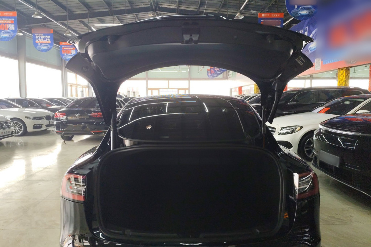 特斯拉 Model 3 2022款 后轮驱动版机舱底盘23