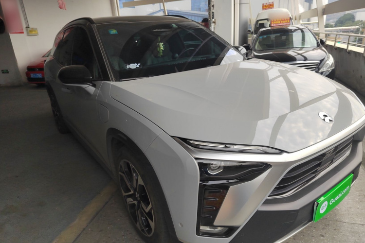 蔚来ES8 2020款 580KM 签名版 六座版车身外观3