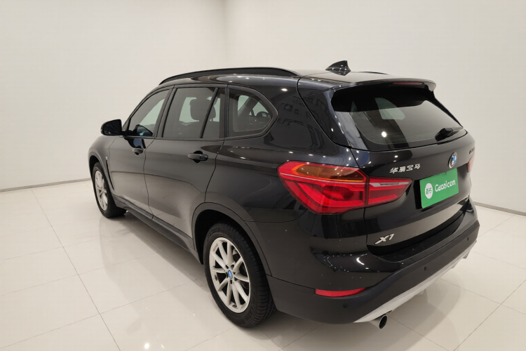 宝马X1 2019款 sDrive18Li 时尚型车身外观5