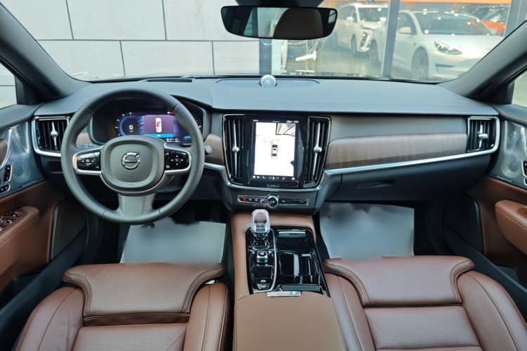 沃尔沃S90新能源 2024款 插电式混动 四驱长续航智雅豪华版中控内饰7003