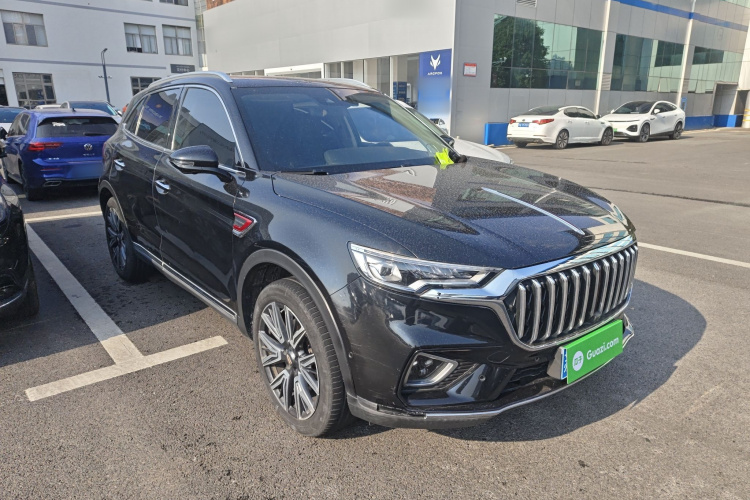 红旗HS5 2022款 2.0T 智联旗领四驱版车身外观3