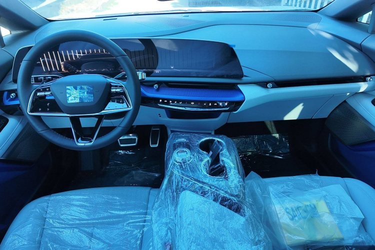 凯迪拉克 IQ傲歌 2024款 标准续航版中控内饰7002