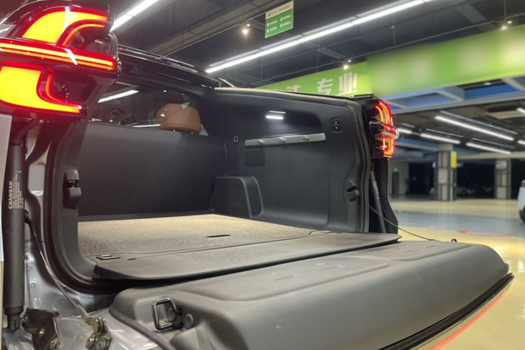 长安启源E07 2025款 增程 四驱 39kWh Ultra高性能版车身外观6014