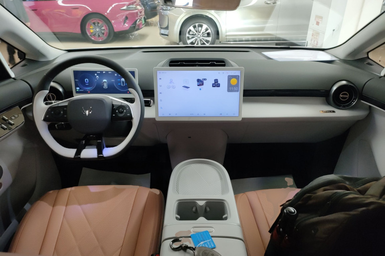 ARCFOX极狐 极狐考拉 2023款 家庭版Pro中控内饰7002