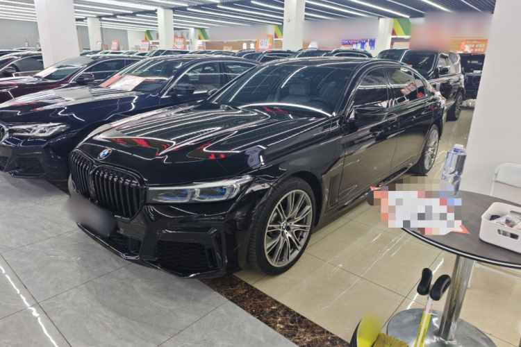 宝马7系 2018款 730Li 领先型 M运动套装车身外观6003