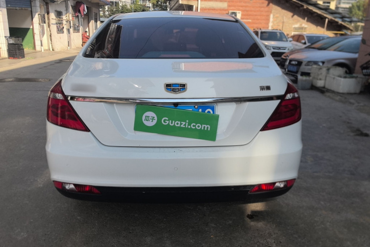 吉利汽车 帝豪 2017款 三厢百万款 1.5L 手动向上版车身外观6