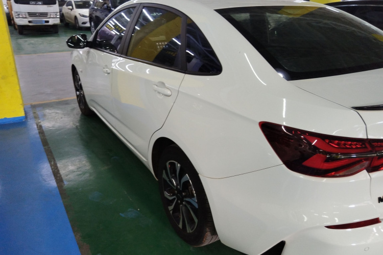 雪佛兰 科鲁泽 2020款 轻混 RS 330T 自动畅快版车身外观6003