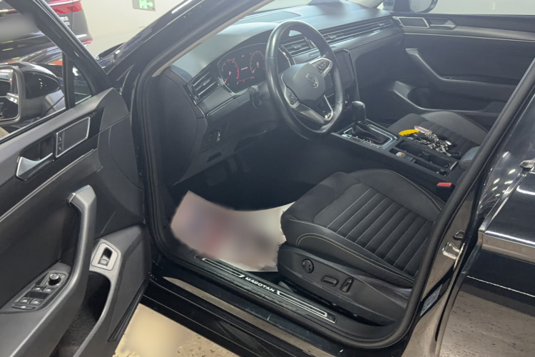 大众 迈腾 2020款 330TSI DSG 豪华型中控内饰7002