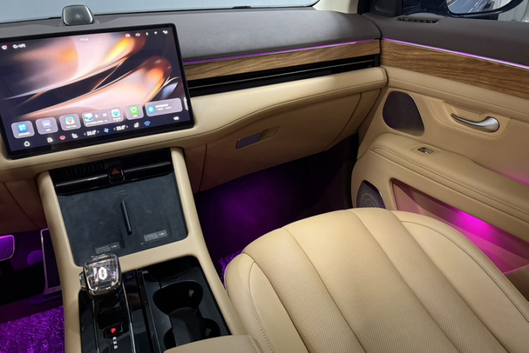 鸿蒙智行 问界M7 2024款 1.5T 后驱Plus版 5座中控内饰7004