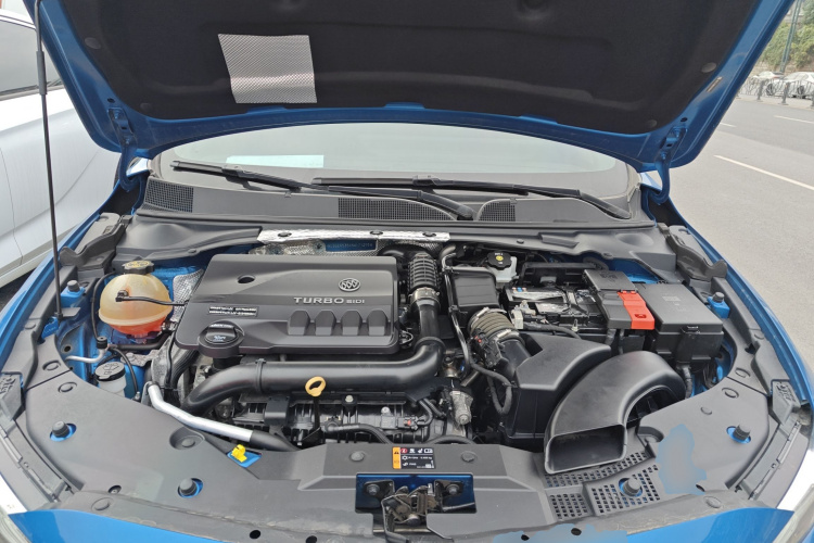 别克 威朗 2022款 Pro GS 追风版机舱底盘24