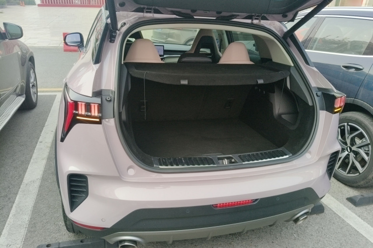 领克06 2023款 Remix 1.5T Hero机舱底盘23