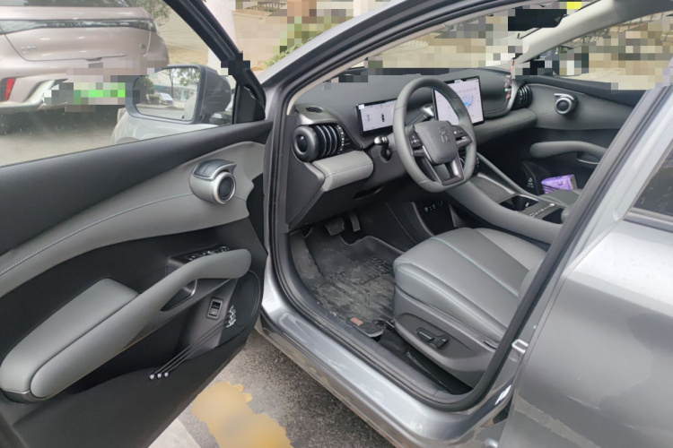 比亚迪 元PLUS 2025款 智驾版 510KM 超越型中控内饰20