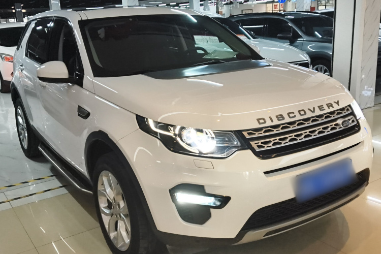 路虎 发现神行 2016款 2.0T HSE车身外观3