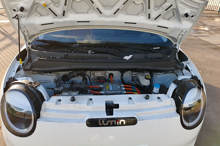 长安启源 长安Lumin 2024款 130km 清悦款机舱底盘24