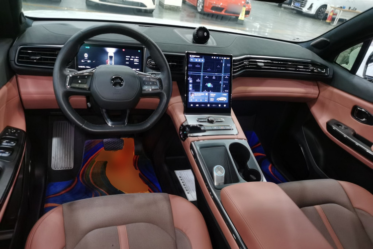 蔚来EC6 2020款 605KM 运动版中控内饰7002